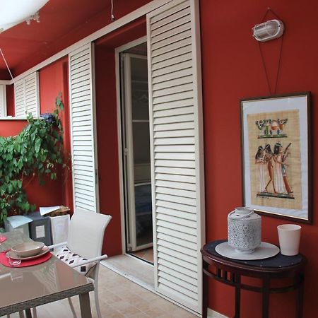 Casa Lucia Private Car Or Motorcycle Park Apartment Лука Екстериор снимка