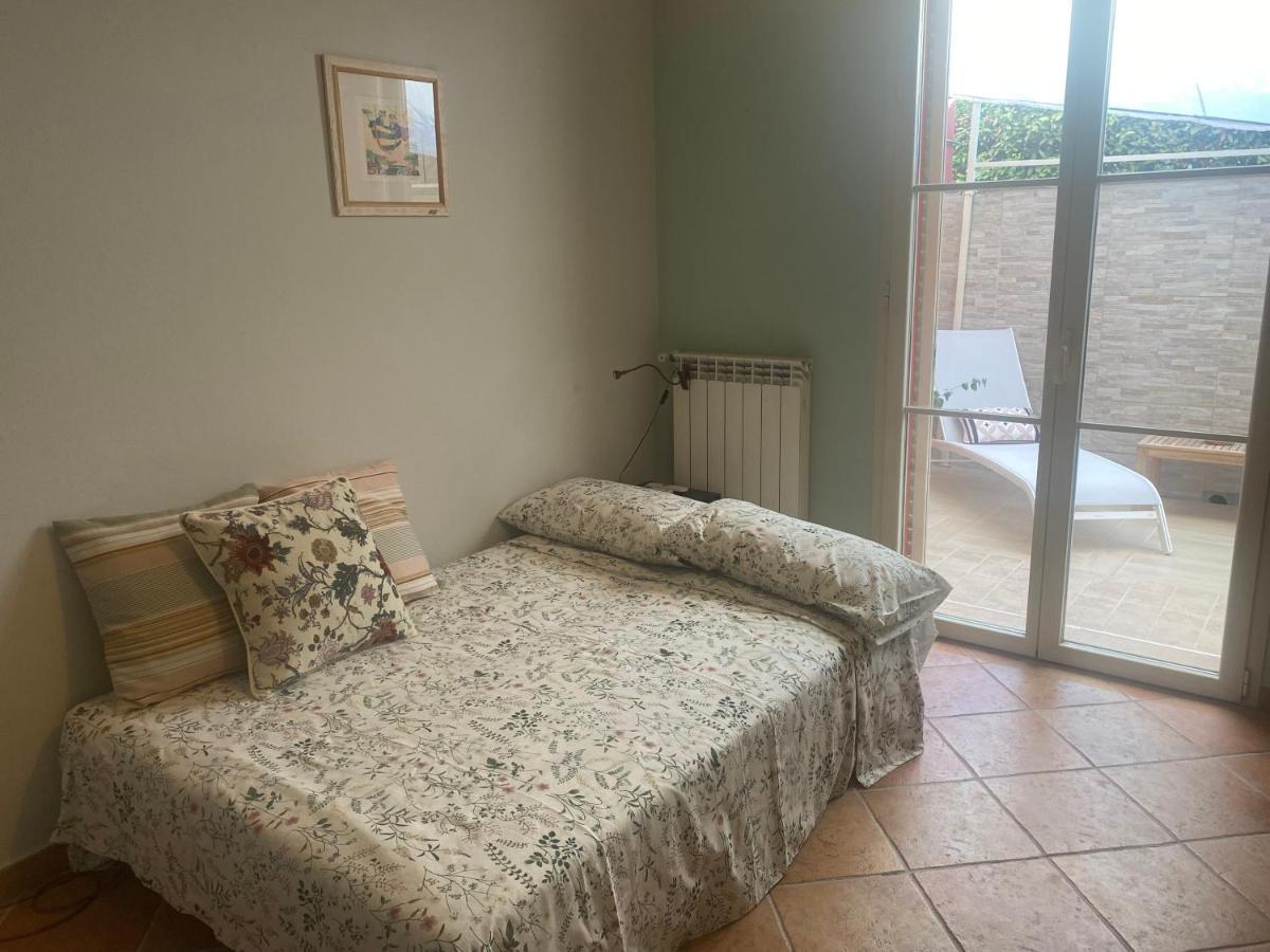 Casa Lucia Private Car Or Motorcycle Park Apartment Лука Екстериор снимка